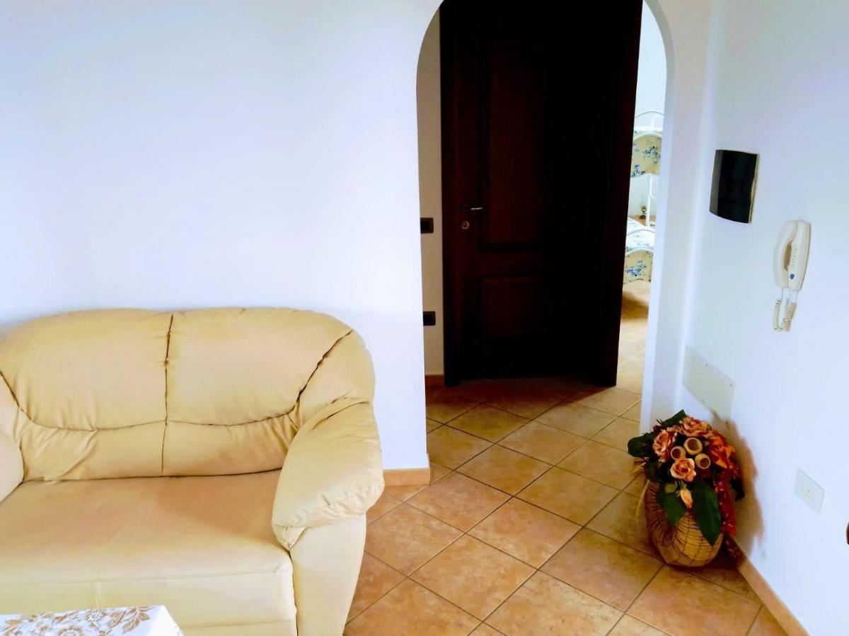 דירות אורוסיי Residenza Rosa Maria מראה חיצוני תמונה