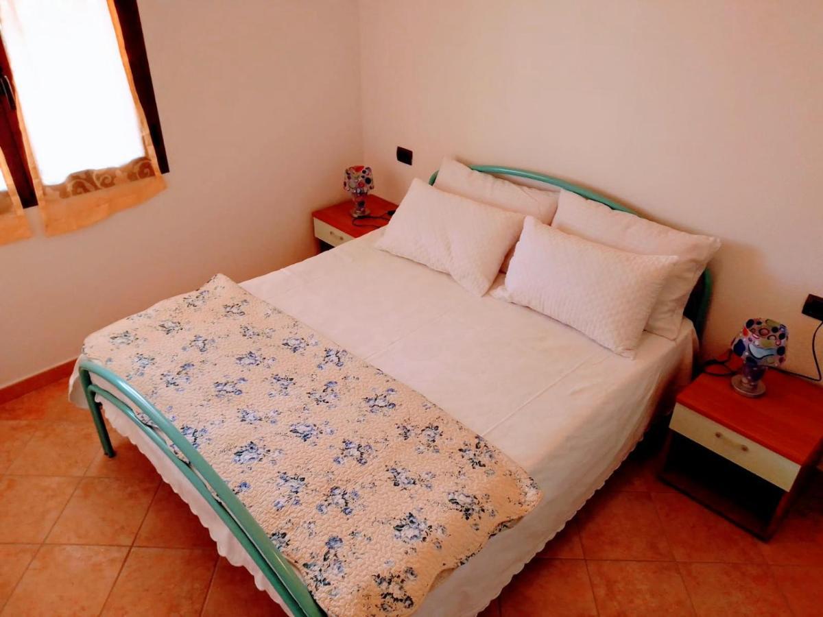 דירות אורוסיי Residenza Rosa Maria מראה חיצוני תמונה