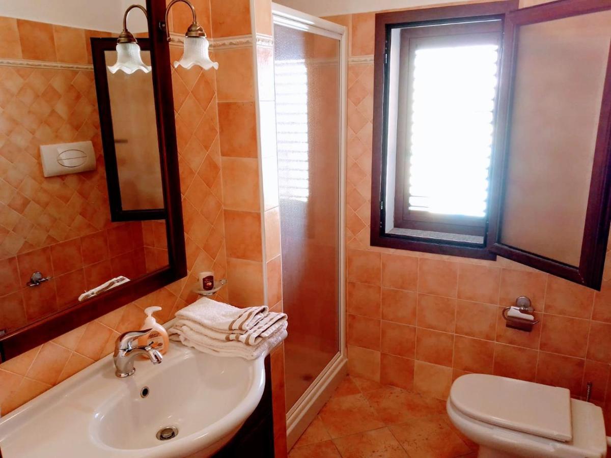 דירות אורוסיי Residenza Rosa Maria מראה חיצוני תמונה
