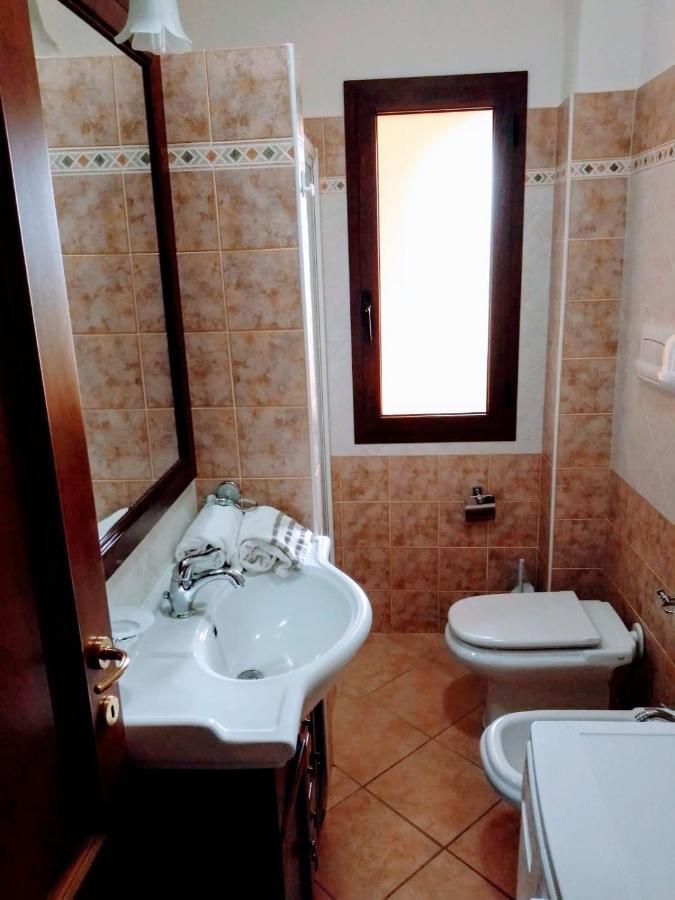 דירות אורוסיי Residenza Rosa Maria מראה חיצוני תמונה